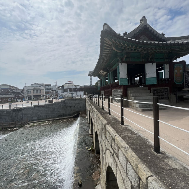 Hiked Over the Mighty Hwaseong Fortress!