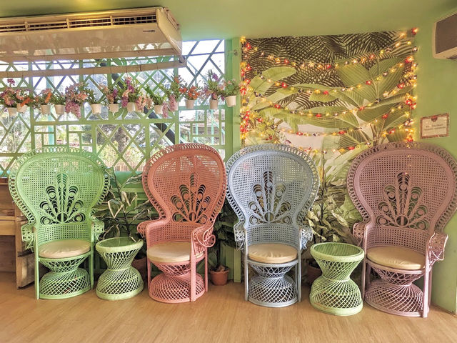คาเฟ่สีชมพู Tutu Beach พัทยา