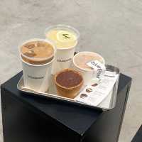 「Bluepearpie」：簡約風格咖啡店，咖啡香氣十足