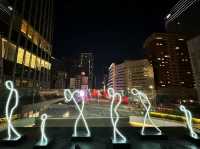 東京・虎ノ門。光のアート作品を楽しむ『TORANOMON LIGHT ART』