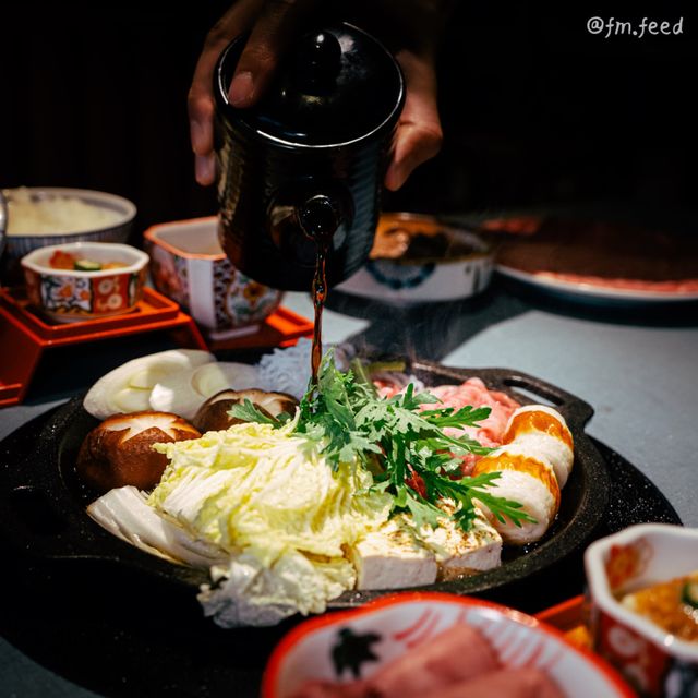 Popular and Affordable High-End Sukiyaki Specialty Restaurant