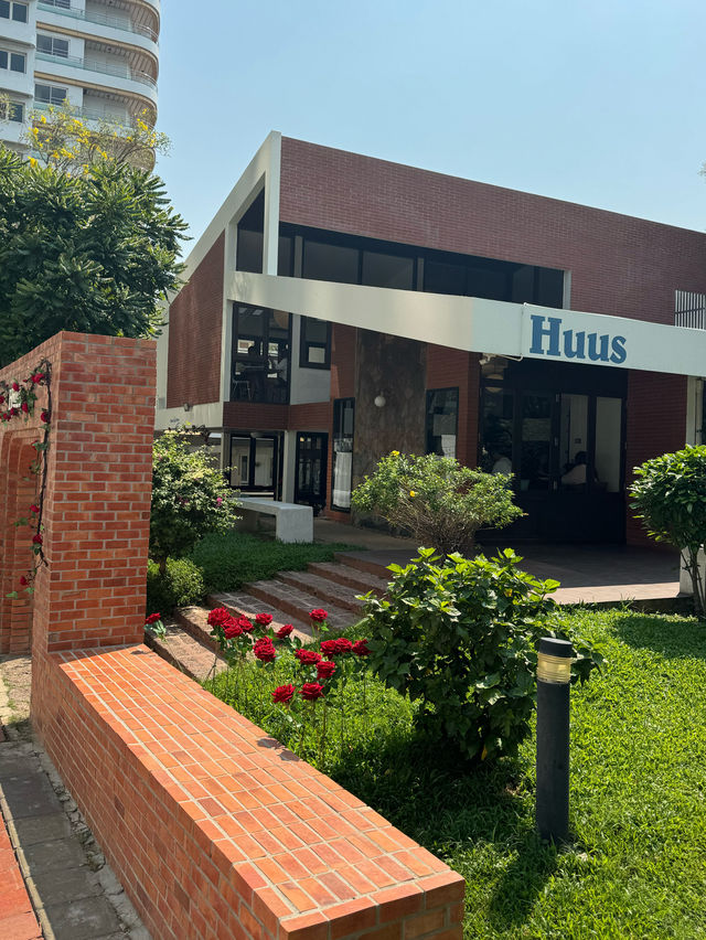 HUUS PLATE 🌹✨ คาเฟ่ที่เปลี่ยนธีมทุกเทศกาล💓