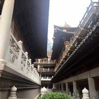 🙏🏯 Embrace Tranquility at Jing'an Temple! 🌸🕉️