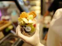 ร้านโยเกิร์ตเจ้าดังใน Emsphere !