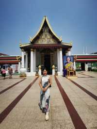 ไหว้พระพุทธชินราช  เมืองพิษณุโลก