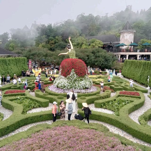 🎠🎡🎢สวนสนุกระดับโลก Bana Hills