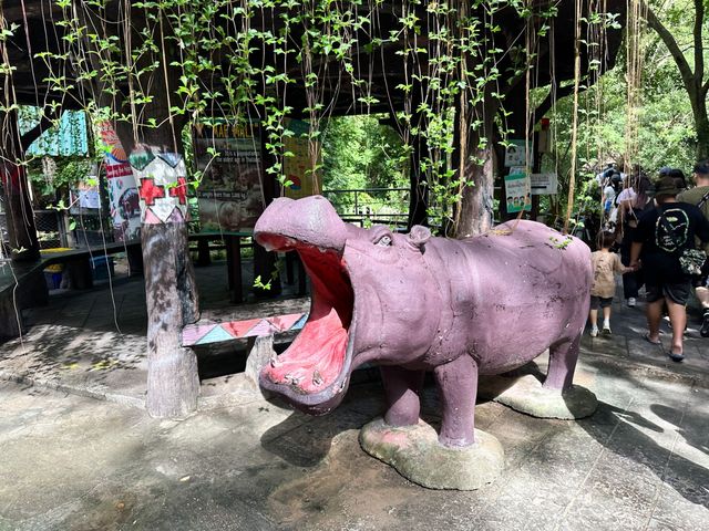 綠山野生動物園 超過300種動物的泰國大型動物園