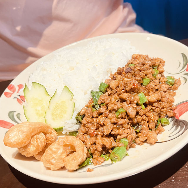 #高雄探店 #高雄美食推薦 #泰元泰式料理