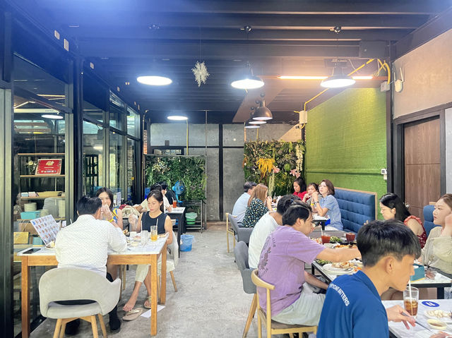 ณ คลองวาฬ วิภาวดี 20