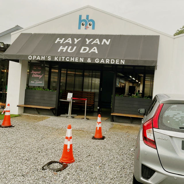 Smoky Delight: Hayyan Huda's Exquisite Masak Lemak Daging Salai