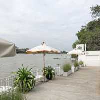 THE SUMMER HOUSE | คาเฟ่ริมน้ำ สไตล์ฟิวชั่น