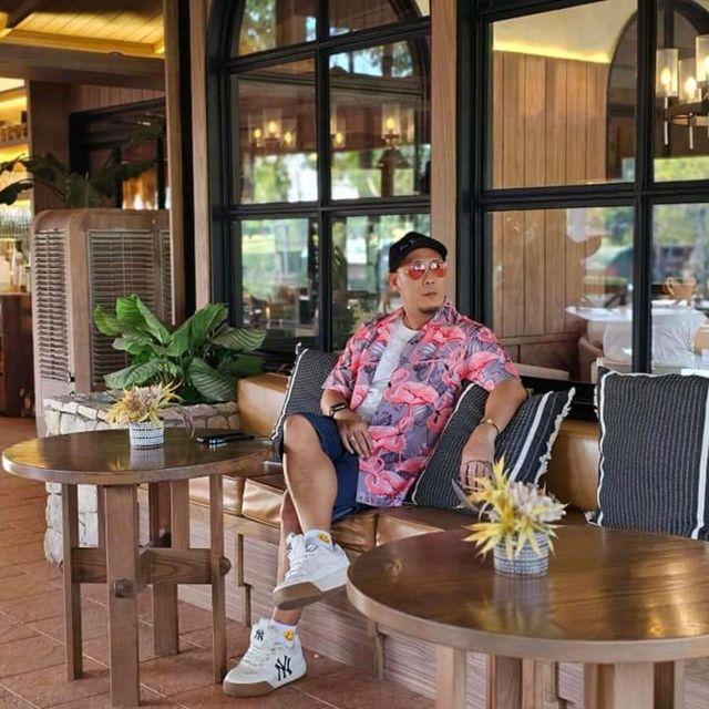 แจกพิกัดคาเฟ่ เขาใหญ่ วิวทุ่งหญ้าและฟาร์มม้า