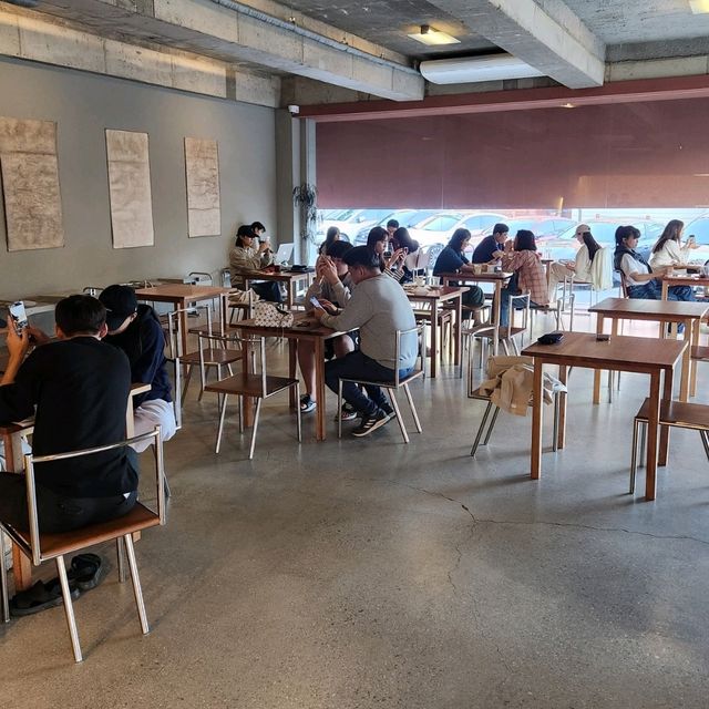 율동공원 근처 감성카페