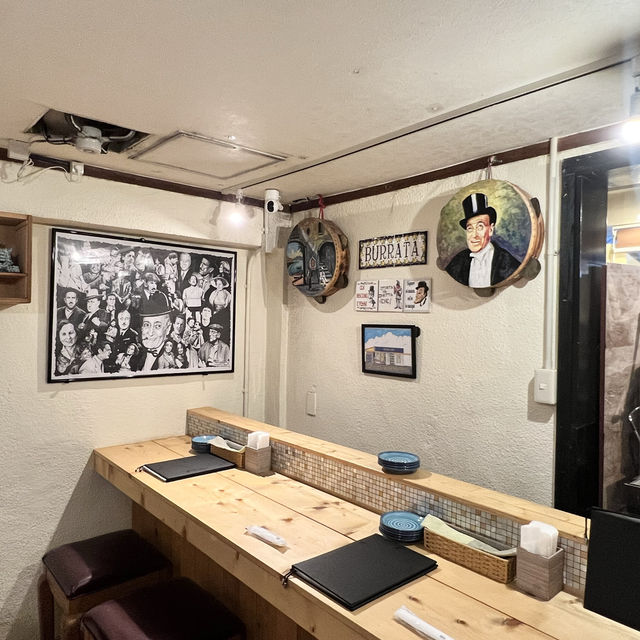 【沖縄 沖縄市】◯◯が滝の様に流れ出る‼︎ 絶品Pizza🍕