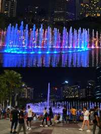 Water fountain show in the city centre ⛲️⛲️