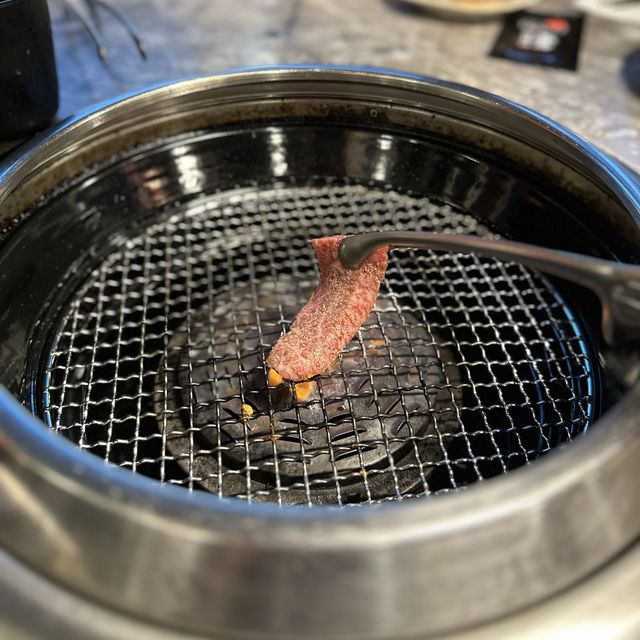 激抵燒肉盛．人均$3XX．嘆日本和牛