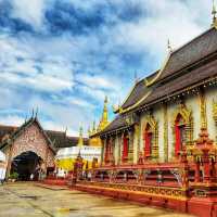 สักการะพระพุทธไสยาสน์ที่วัดเชตวัน(วัดพระนอน) 