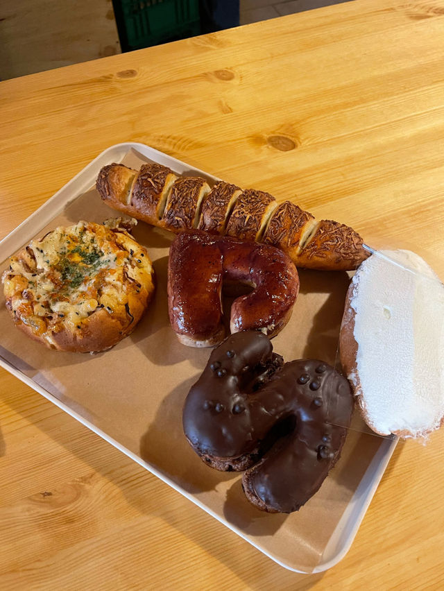 왓어브레드 용산 맛집에서 MBTI 빵을 찾다