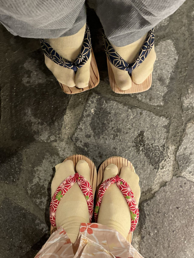 신상 료칸에서 즐거운 하루, 조잔케이 유라쿠소안