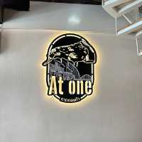AT ONE กาดกองต้า คาเฟ่