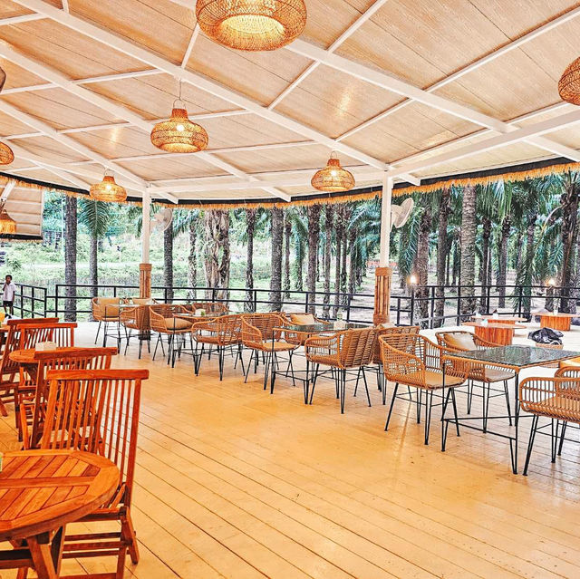 Baan Chang Café