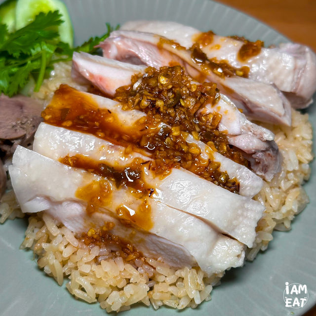 ข้าวมันไก่อร่อย แต่มีจำนวนจำกัด ย่านปากเกร็ด 