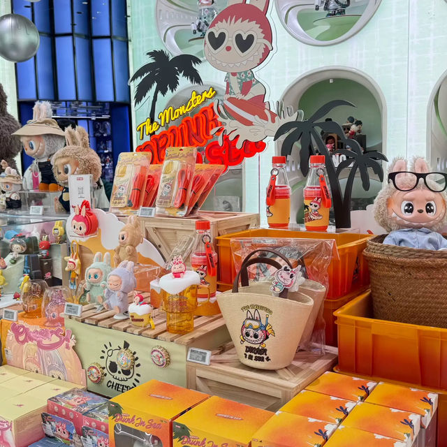 รีวิว POP MART Nanjing rd. Shanghai