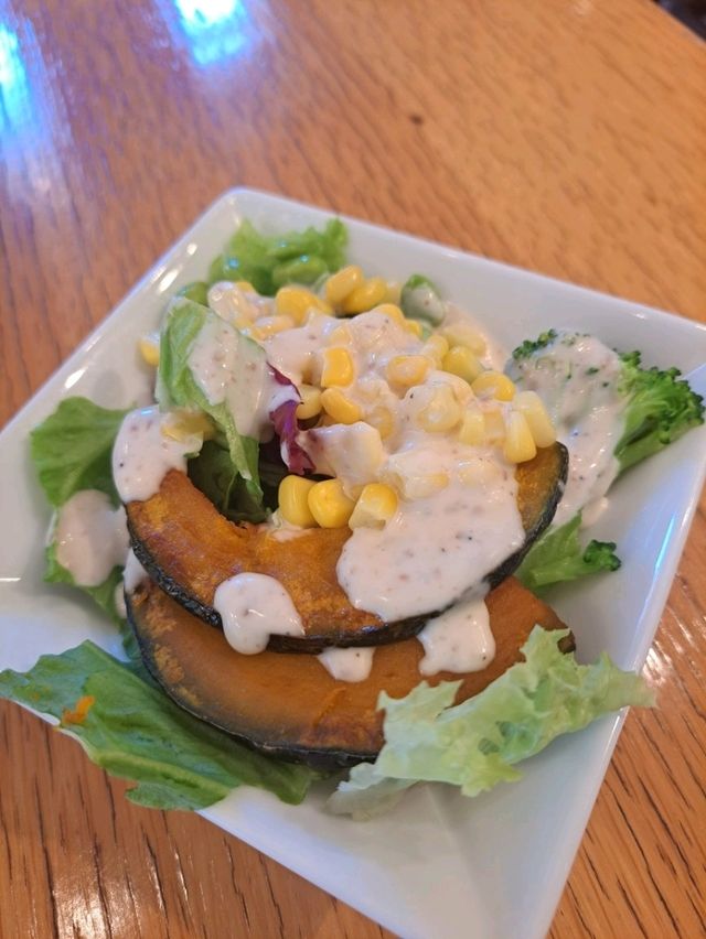 【ハーバーランド】サラダバー付き♪おひとり様ランチ