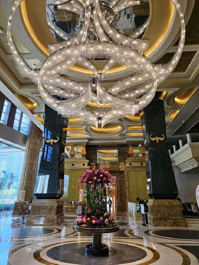 在五星級酒店大堂用餐感覺良好