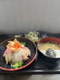 【福岡グルメ】メニュー豊富！新鮮な海鮮丼が食べられるお店🐟