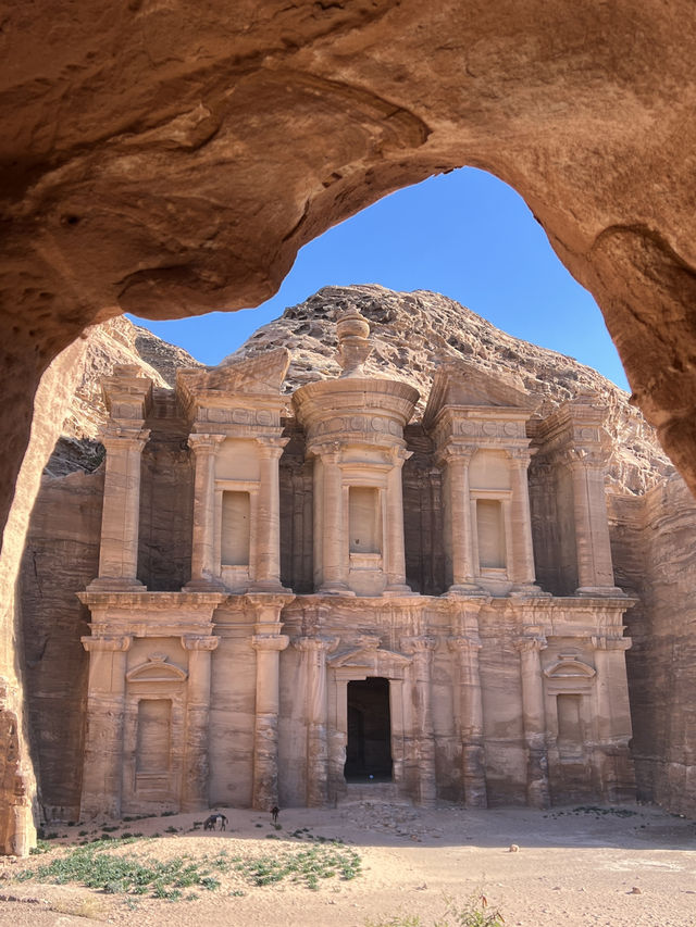 MUST SEE 7 Wonders of the World - Ancient PETRA city