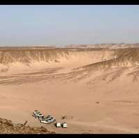 Sahara desert Egypt world’s largest desert .