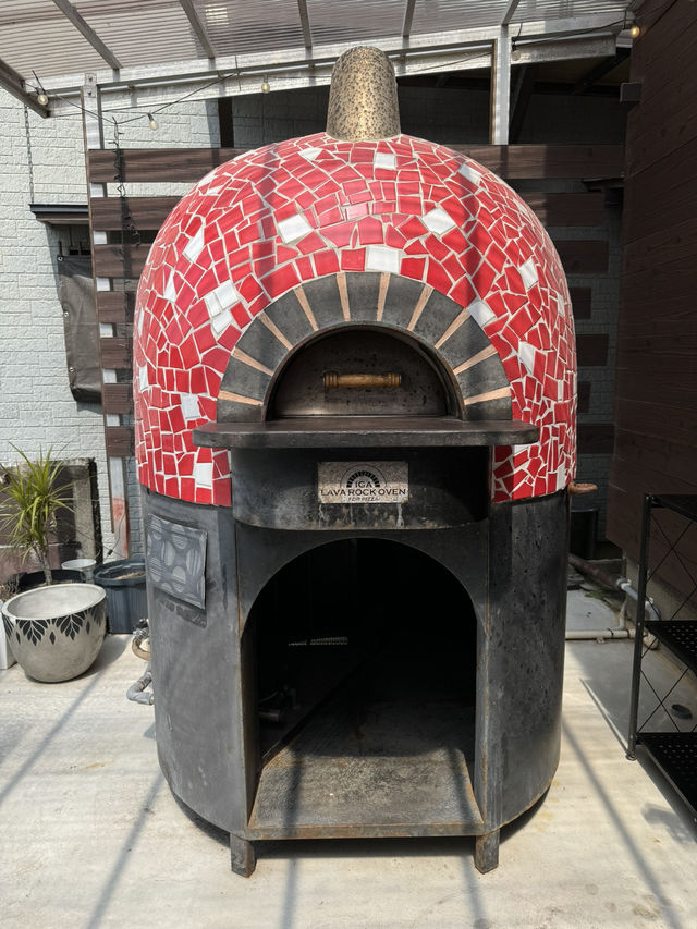 【福岡カフェ】土日しか開かないカフェ✨️ピザ窯で焼くピザがおすすめ🍕