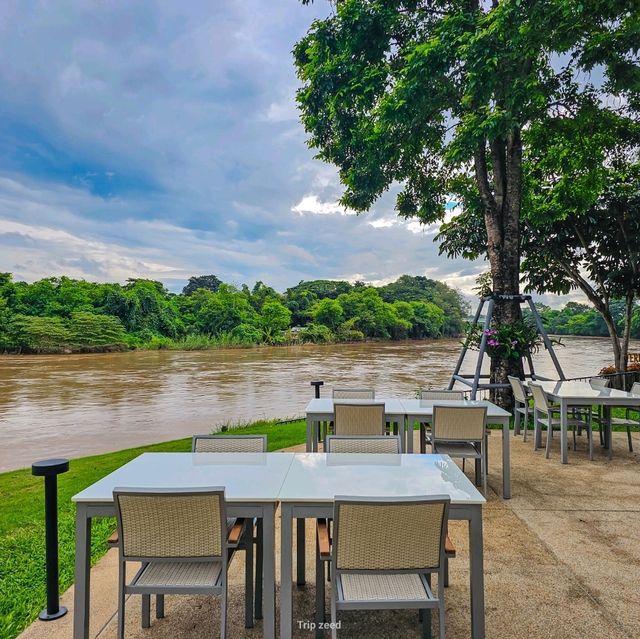 โรงแรมติดริมแม่น้ำ ใจกลางเมืองเชียงราย