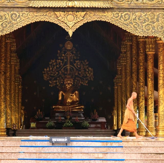 วัดสิรินธรวรารามภูพร้าว วัดสวยอุบลราชธานี