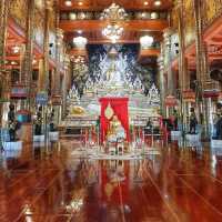 ชมพระอุโบสถมหาปรินิพพานที่สวยงาม