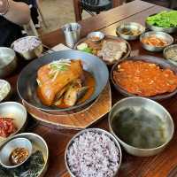 제주(济州岛）에서 가정식을 먹어보고 싶다면, 회춘(回春）으로!