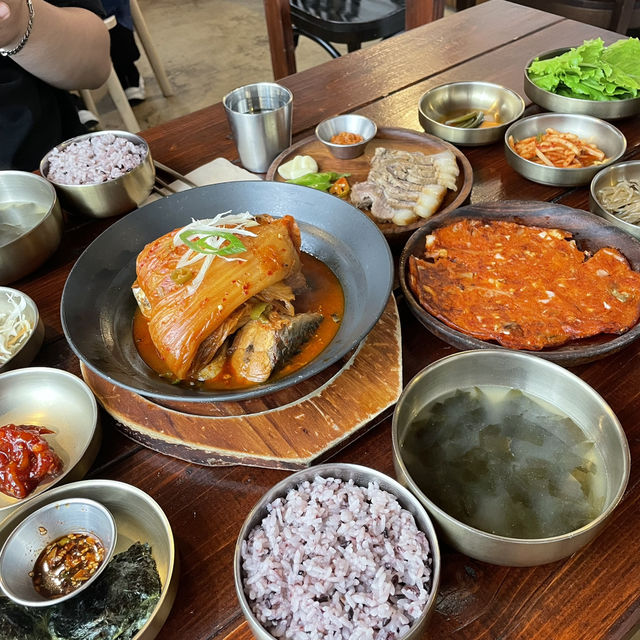 제주(济州岛）에서 가정식을 먹어보고 싶다면, 회춘(回春）으로!