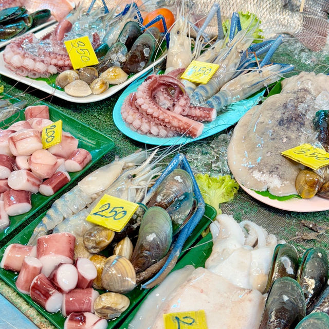 TASTE THE NIGHT | AO NANG'S LANDMARK NIGHT MARKET 