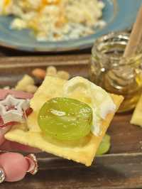 【大阪/梅田】NU茶屋町にあるチーズと生はちみつ専門店