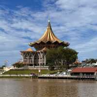 Kuching Adventures: Riverfront Strolls and Seafood Delights!