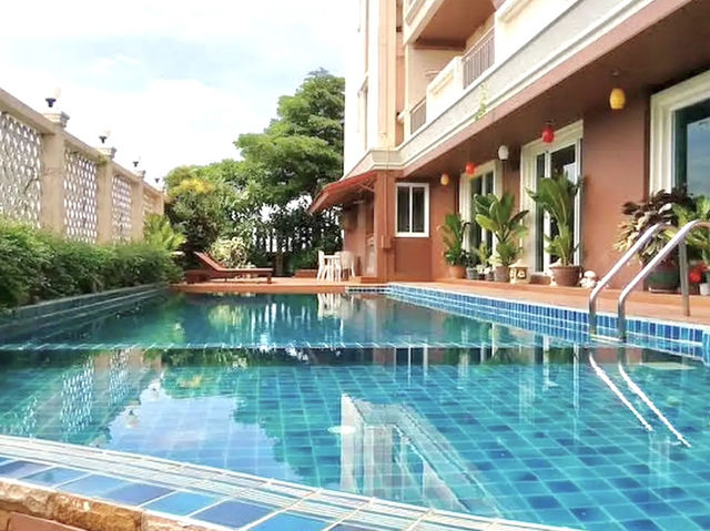 Convenient grand hotel โรงแรมใกล้สนามบิน