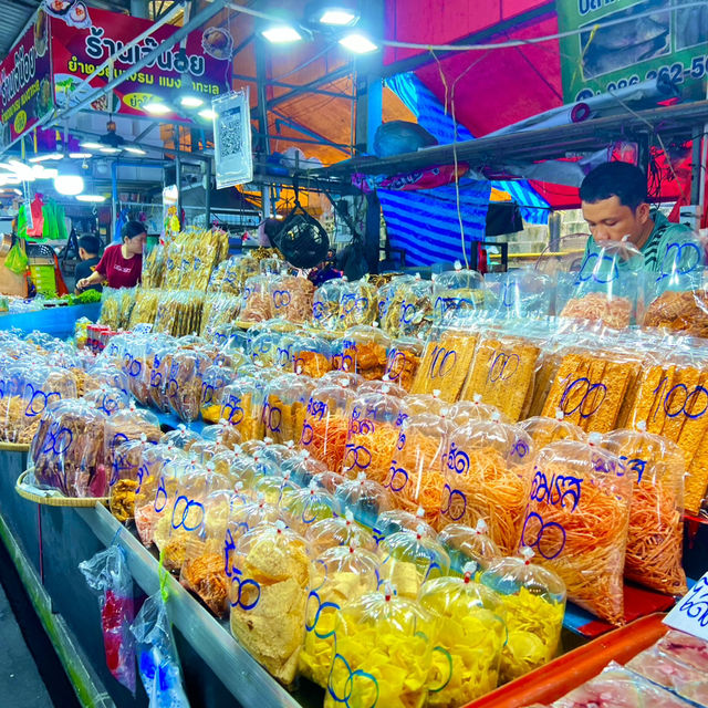 ตลาดประมงพื้นบ้านอ่างศิลา