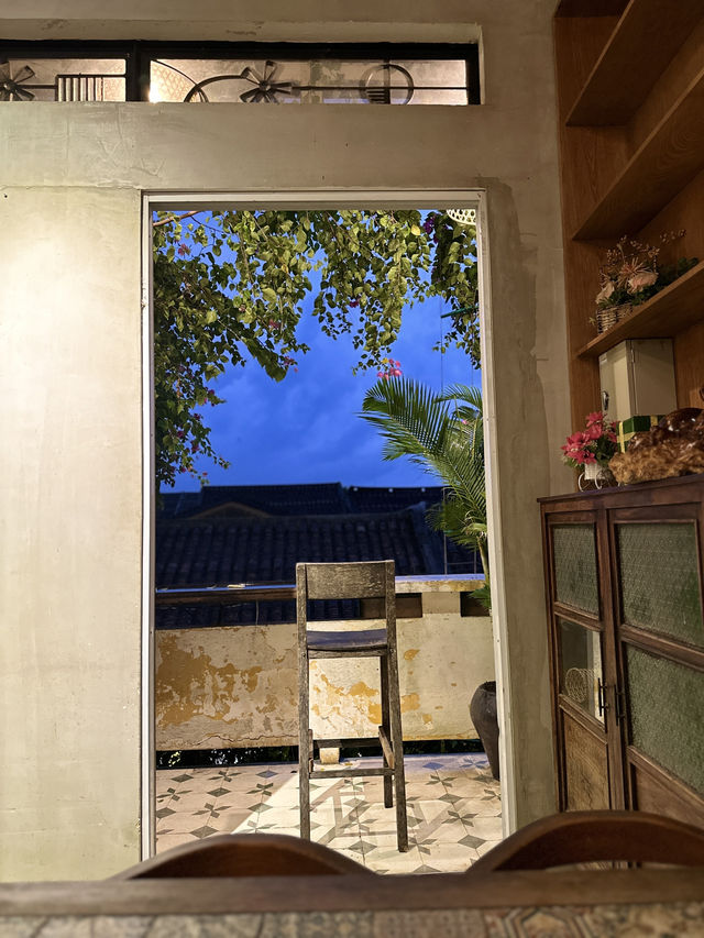 92 station Hoi an คาเฟ่ดาดฟ้า ถ่ายรูปเมืองฮอยอัน