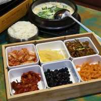 金巴利道韓國菜餐廳，足料特色燉煮拼盤