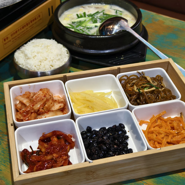 金巴利道韓國菜餐廳，足料特色燉煮拼盤