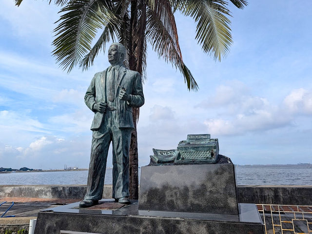 Manila Baywalk Dolomite Beach