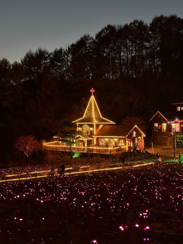 해가 지고 나면 허브 아일랜드 산타마을에 빛이 반짝 🎄