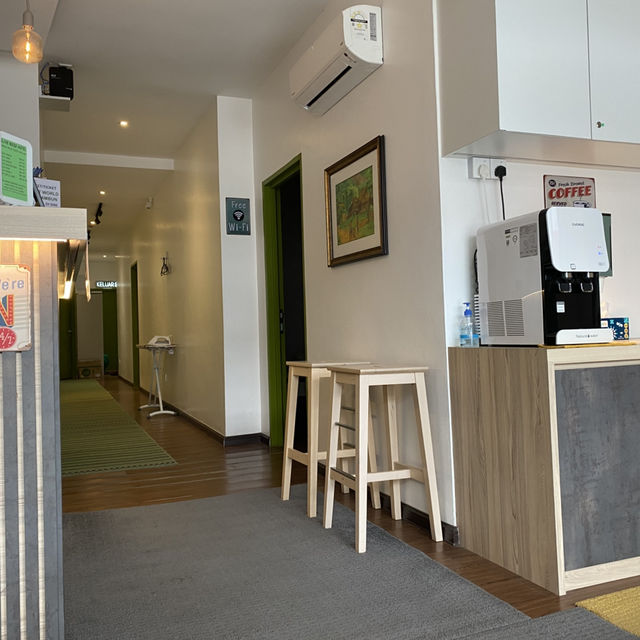 This budget hotel 