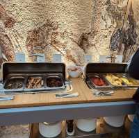Charming Stay with a Delightful Breakfast at Monaco & Grand Canal Hotel